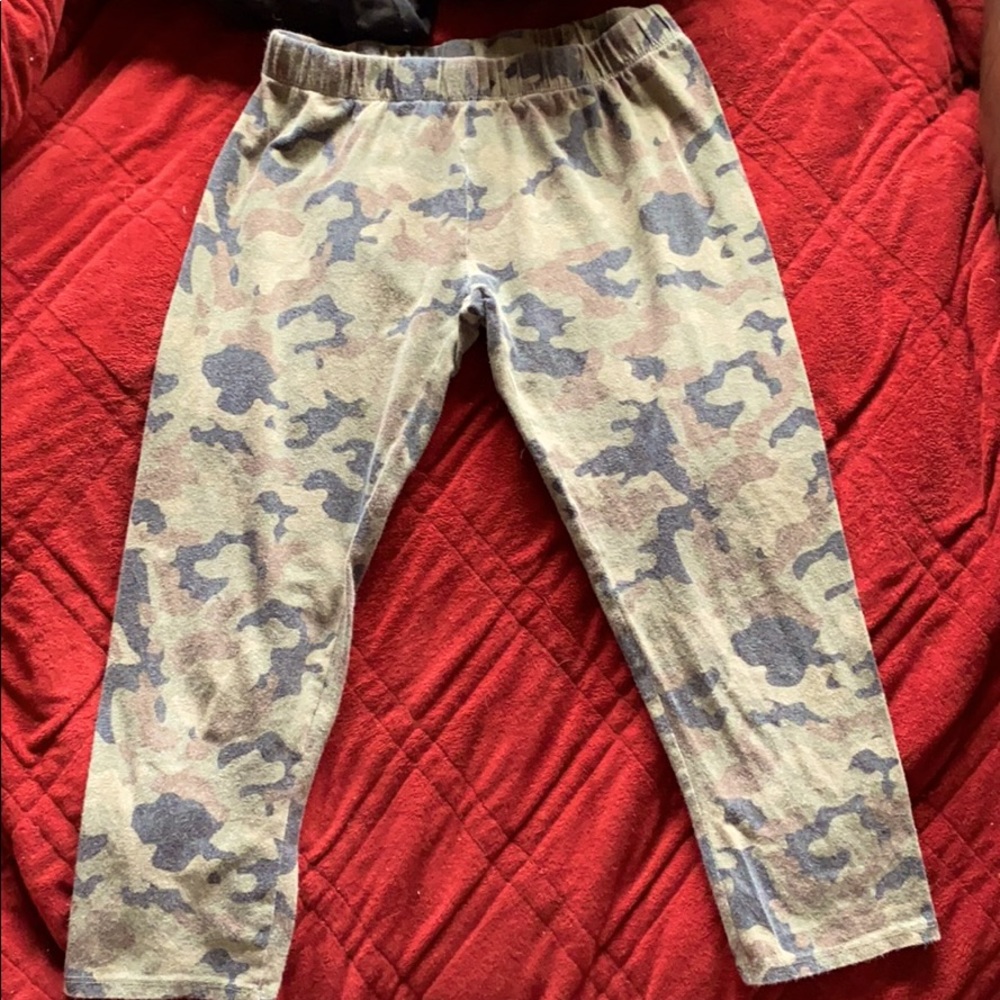 *free with purchase worn out leggings